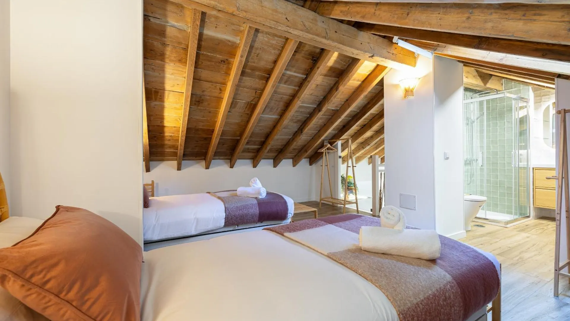 Modern Duplex Courtyard -2Bedrooms 2Baths Малага 0*,