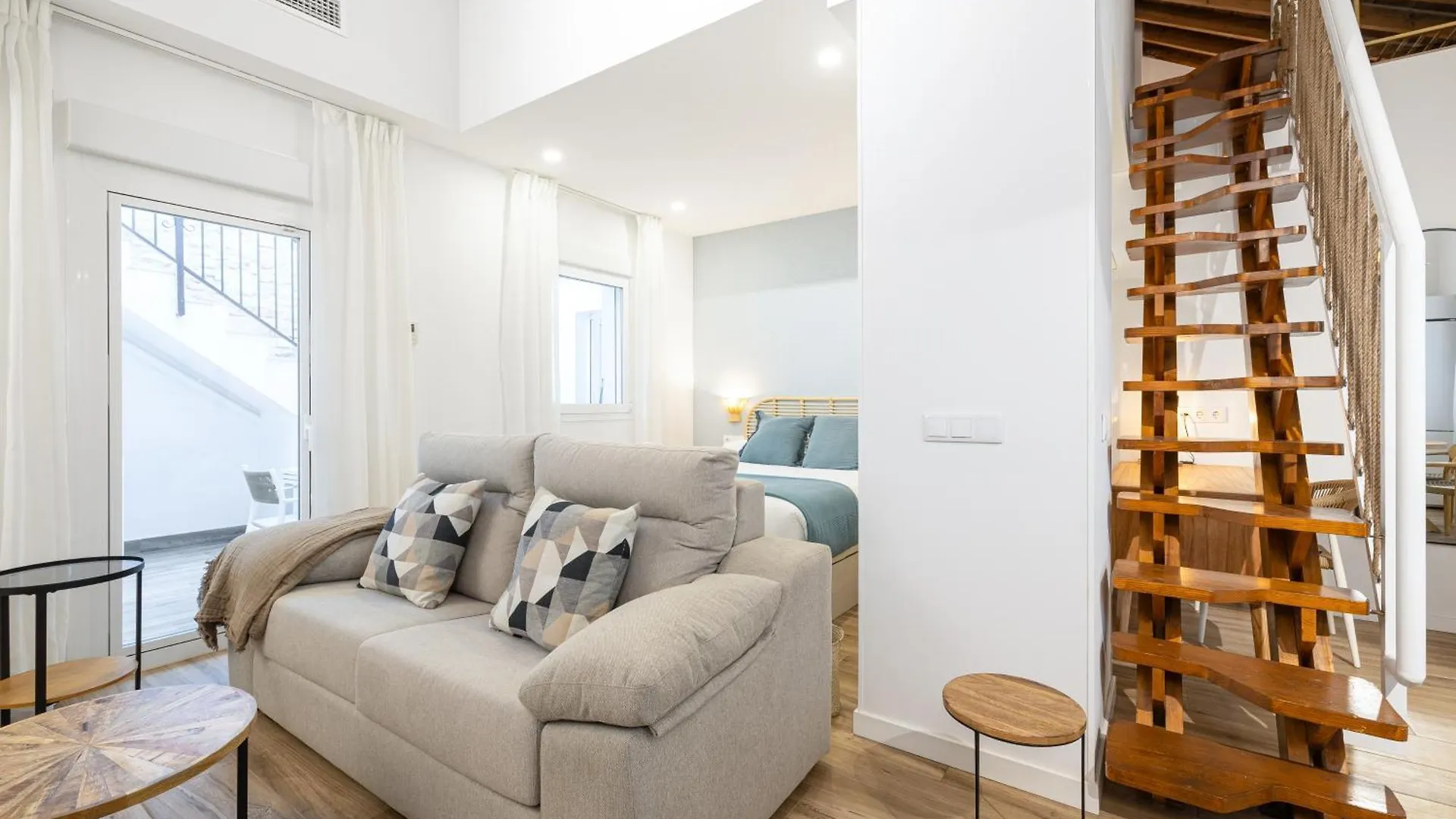 Modern Duplex Courtyard -2Bedrooms 2Baths Малага Испания